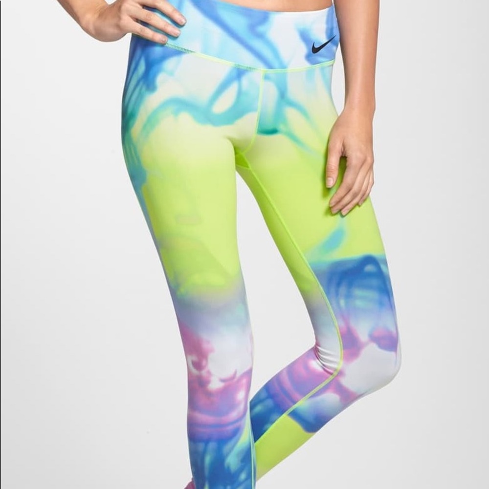 Nike Dri Fit Workout Leggings 🌺